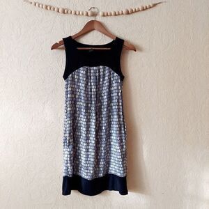 New York & Company dress geometric pattern sleeveless shift w pockets XS